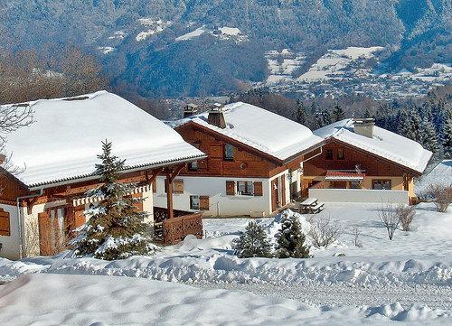 mountain cabin photo