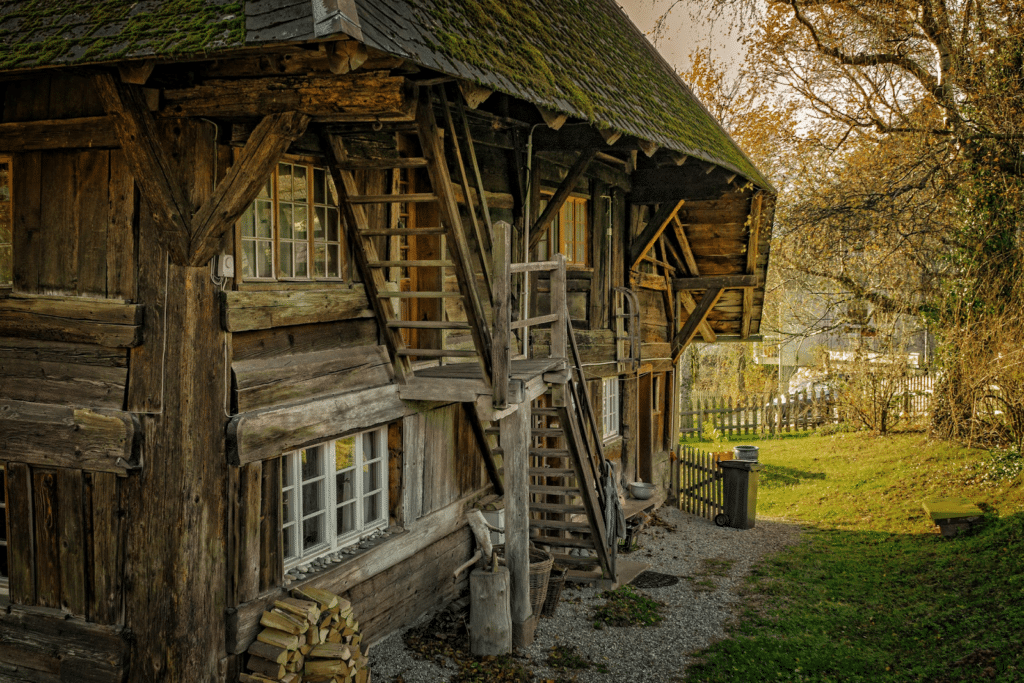 Log Homes vs Conventional Homes 1
