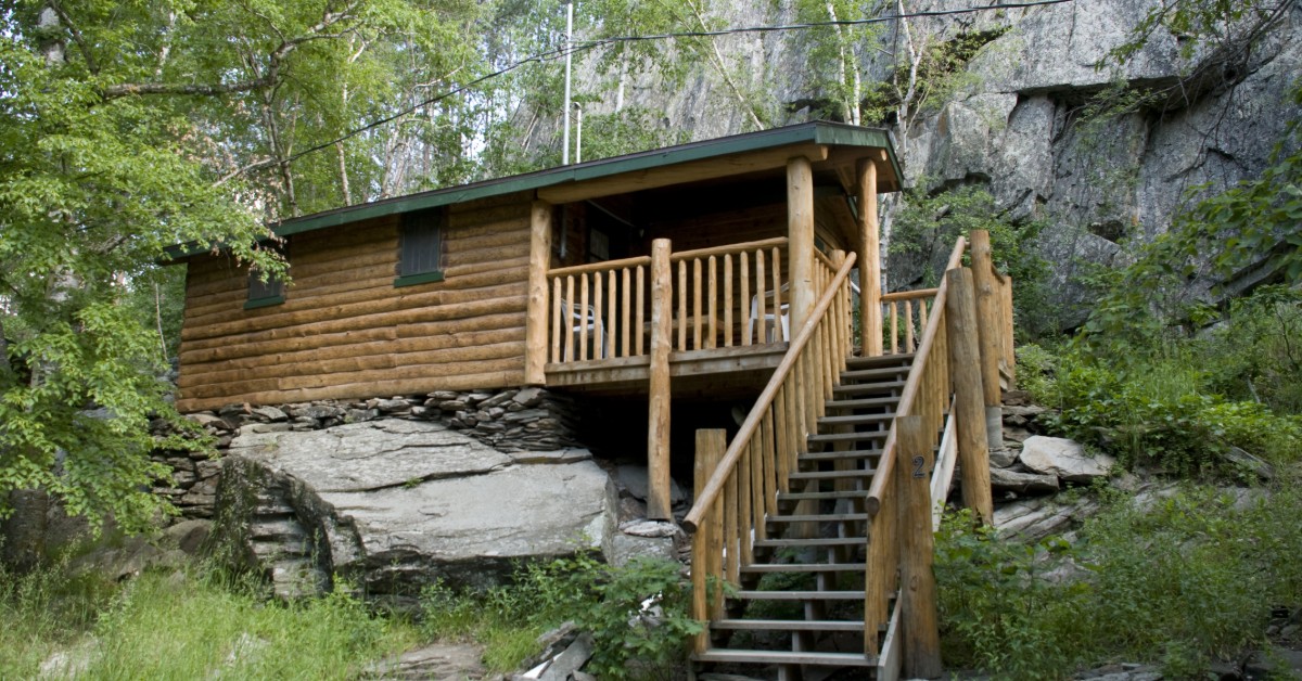 summer-log-cabin